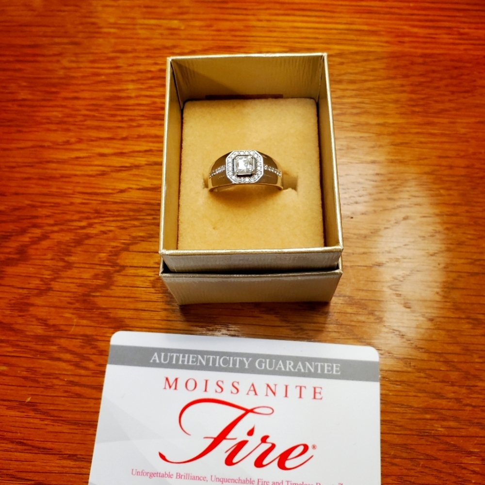 Moissanite Platineve Mens Ring more then 2.66ctw DEW. SIZE 12